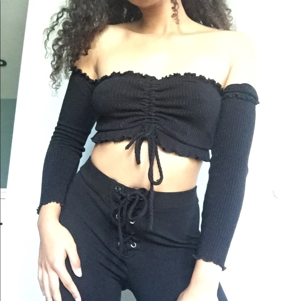 Black Long Sleeve Crop Top Cold Shoulder